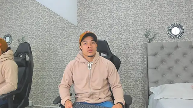 Bryson Collins  online show from January 2025 11:09:02 AM