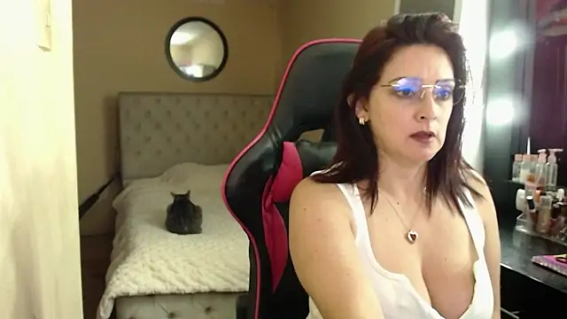 Carol Scottt online show from February 2026 07:10:01 PM