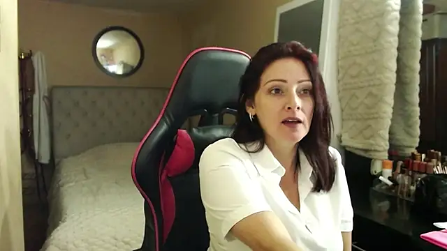 Carol Scottt online show from March 2026 10:24:02 PM