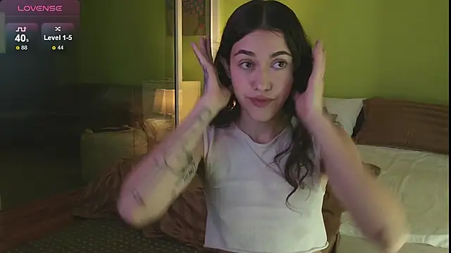 Snapshot of sadetuiningaa chatting on September 2025 01:30:01 AM sadetuiningaa online show from September 2025 01:30:01 AM