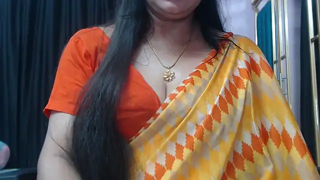 Snapshot of desi-maisa130 chatting on October 2025 05:25:01 PM desi-maisa130 online show from October 2025 05:25:01 PM