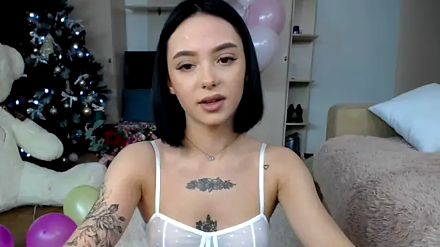 Snapshot of AlmaSquirt chatting on December 2024 06:29:01 AM AlmaSquirt online show from December 2024 06:29:01 AM