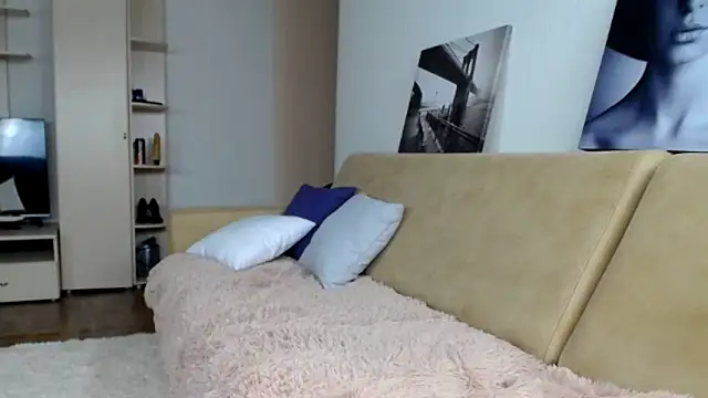 Snapshot of AlmaSquirt chatting on December 2024 08:09:02 AM AlmaSquirt online show from December 2024 08:09:02 AM