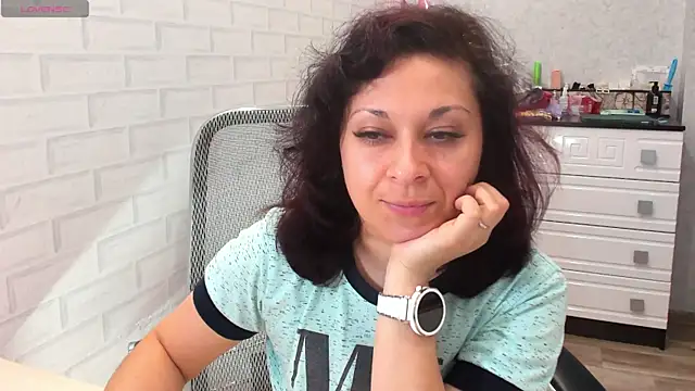 TeasyLana online show from May 2026 04:29:02 AM