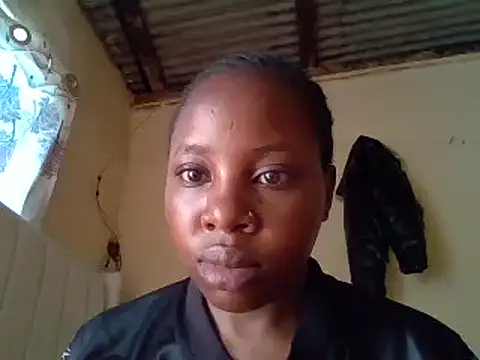 Snapshot of Queen_loveer chatting on March 2025 02:01:02 PM Queen loveer online show from March 2025 02:01:02 PM