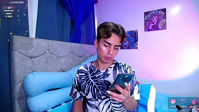 OwenBluee online show from March 2025 09:21:02 PM