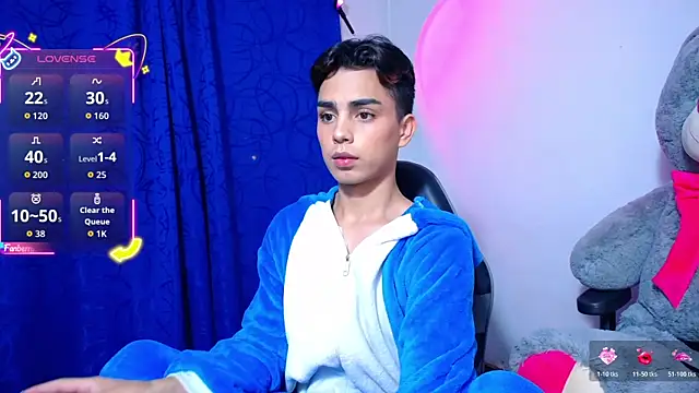 OwenBluee online show from April 2026 12:35:01 AM