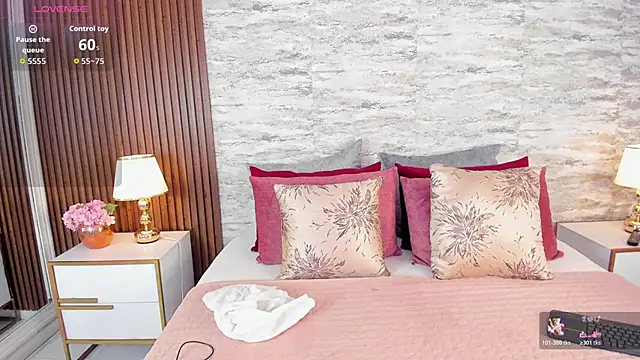 AndreaPink2024 online show from October 2025 01:24:02 PM