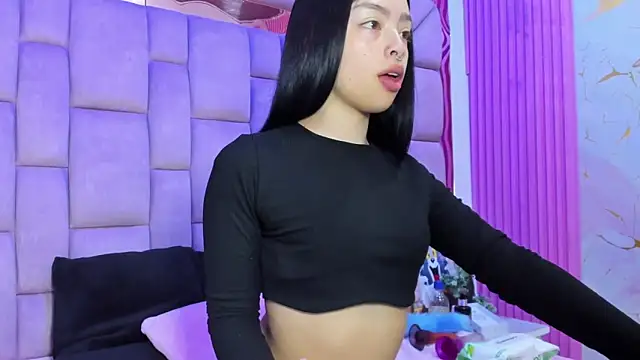 Sofia Mirandaa18 online show from April 2026 02:31:01 PM