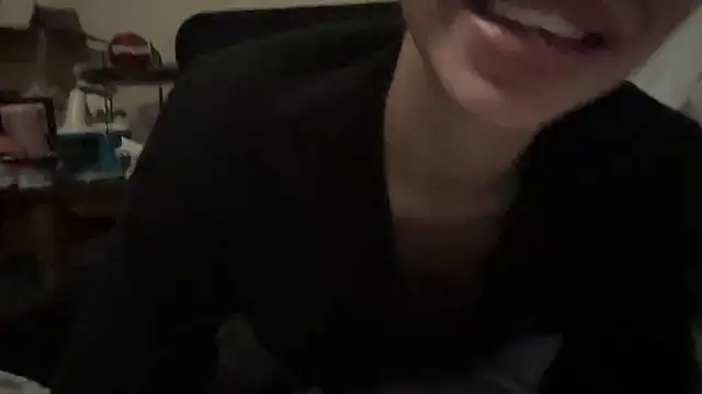 myloveforyouu online show from April 2026 12:52:02 PM