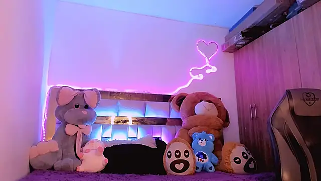 Lucidollts  online show from February 2025 02:16:01 AM