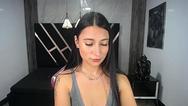 lizzyluk ch online show from January 2025 11:50:02 AM