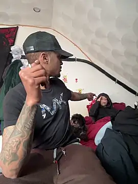 Snapshot of rayyymack chatting on February 2026 03:46:02 PM rayyymack online show from February 2026 03:46:02 PM