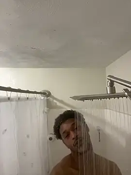 Snapshot of rayyymack chatting on March 2026 01:03:02 PM rayyymack online show from March 2026 01:03:02 PM