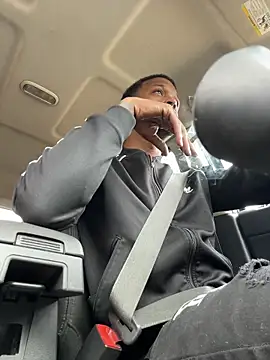 Snapshot of rayyymack chatting on April 2026 05:43:02 PM rayyymack online show from April 2026 05:43:02 PM