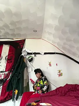 Snapshot of rayyymack chatting on April 2026 02:03:02 PM rayyymack online show from April 2026 02:03:02 PM