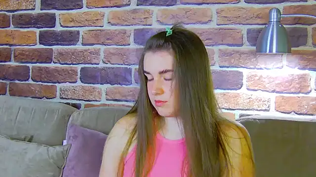 Snapshot of Sofia_Hugs chatting on June 2026 05:56:02 PM Sofia Hugs online show from June 2026 05:56:02 PM
