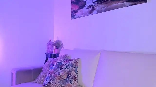 azzahara069 online show from December 2025 08:36:02 PM