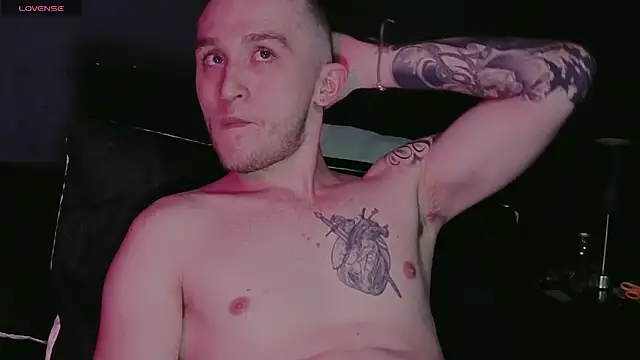 Dylanwhite23  online show from February 2026 03:45:01 AM