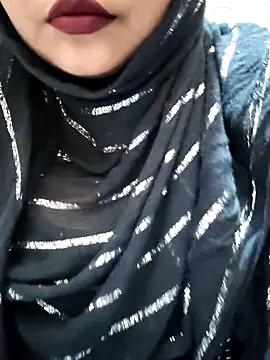 Indian-Nazia online show from April 2026 07:33:02 PM