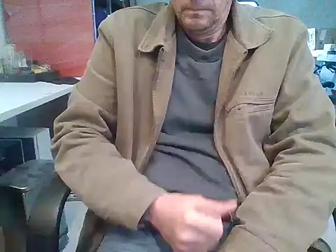 Snapshot of Raimundo1971 chatting on May 2026 02:44:01 PM Raimundo1971 online show from May 2026 02:44:01 PM