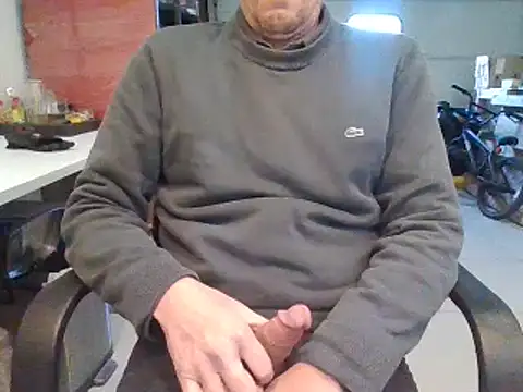 Snapshot of Raimundo1971 chatting on July 2026 03:07:01 PM Raimundo1971 online show from July 2026 03:07:01 PM