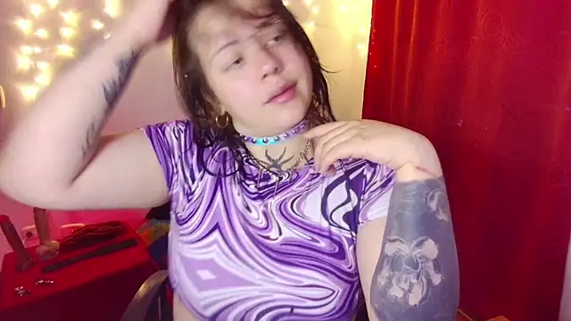 Snapshot of Sabrina_scarlett chatting on January 2025 01:16:02 AM Sabrina scarlett online show from January 2025 01:16:02 AM