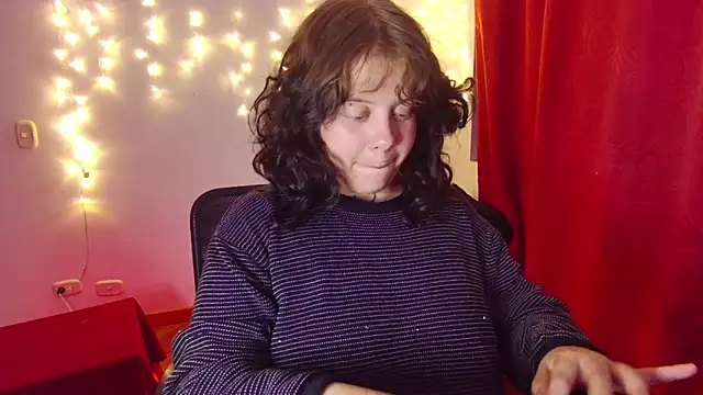 Snapshot of Sabrina_scarlett chatting on January 2025 04:09:01 AM Sabrina scarlett online show from January 2025 04:09:01 AM