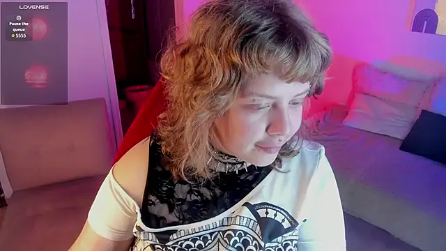 Snapshot of Sabrina_scarlett chatting on October 2025 05:13:01 AM Sabrina scarlett online show from October 2025 05:13:01 AM