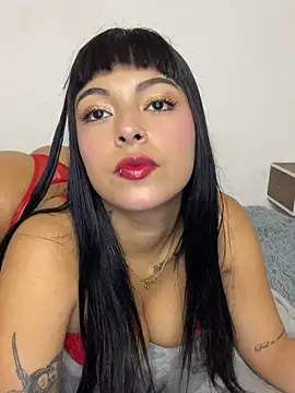 Dulce-diosa online show from June 2026 07:30:02 PM
