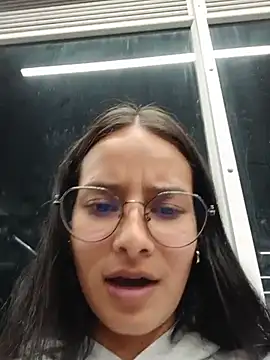 Snapshot of _vaness chatting on June 2026 05:24:01 AM vaness online show from June 2026 05:24:01 AM