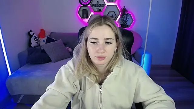 SabrinViolet online show from November 2025 09:20:02 AM