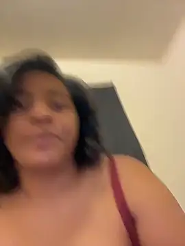 prettlovely14 online show from December 2025 08:27:01 PM