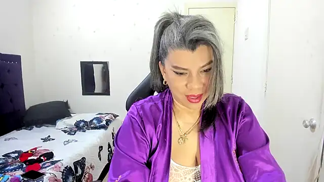 vikyadams online show from December 2025 12:37:02 AM