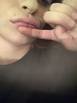 tyffani420 online show from November 2025 01:39:02 AM