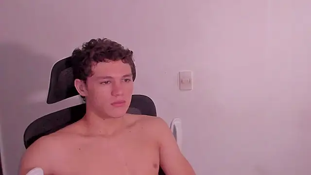 laurent nova online show from April 2026 03:56:01 PM