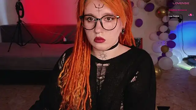 The Full Red Moon online show from October 2025 09:21:02 AM