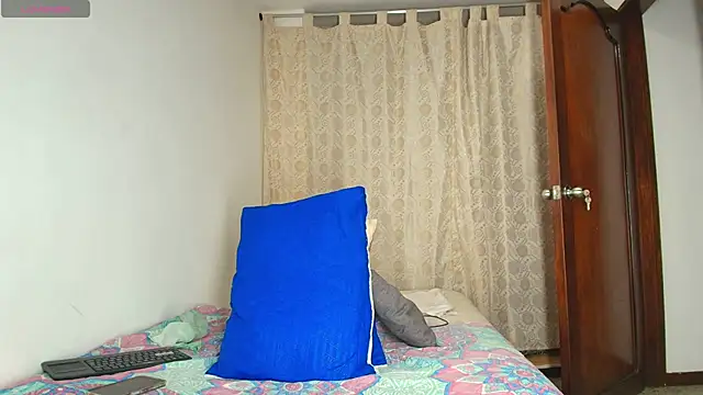 Luciana Ortiz1 online show from April 2026 03:02:01 AM