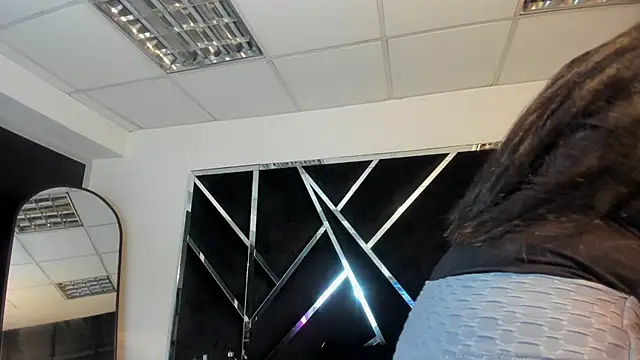 Ivanna18 x online show from November 2025 04:23:02 AM