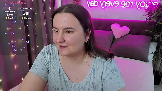 FeralPeach online show from February 2026 07:29:01 AM