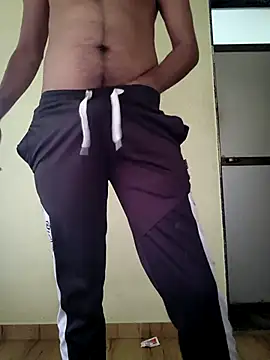 Snapshot of Collegeboywithbigweapan21 chatting on April 2026 08:18:02 AM Collegeboywithbigweapan21 online show from April 2026 08:18:02 AM