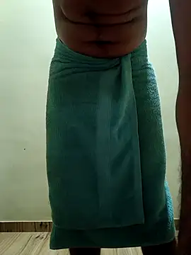 Snapshot of Collegeboywithbigweapan21 chatting on May 2026 04:45:02 PM Collegeboywithbigweapan21 online show from May 2026 04:45:02 PM