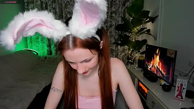 Alyssa Smitt online show from June 2026 08:53:02 PM