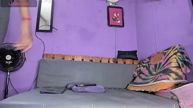 sexy-Bunny online show from March 2026 09:43:02 PM