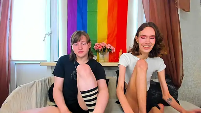 Snapshot of Calvin_and_Kevin chatting on June 2026 10:48:01 AM Calvin and Kevin online show from June 2026 10:48:01 AM