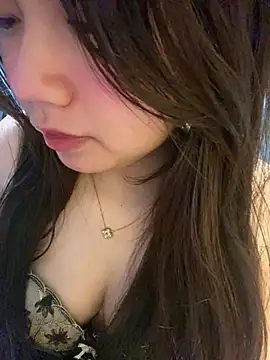 Hotellinh12 online show from January 2026 04:45:02 PM