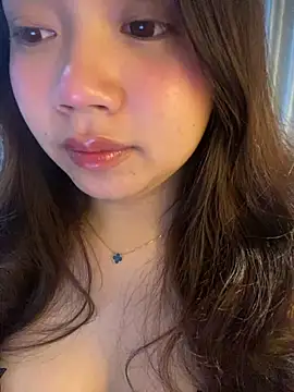 Snapshot of Hotellinh12 chatting on March 2026 03:06:01 PM Hotellinh12 online show from March 2026 03:06:01 PM