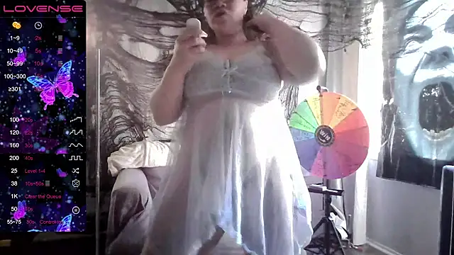 Snapshot of Milfshakecafe chatting on October 2025 02:49:01 PM Milfshakecafe online show from October 2025 02:49:01 PM