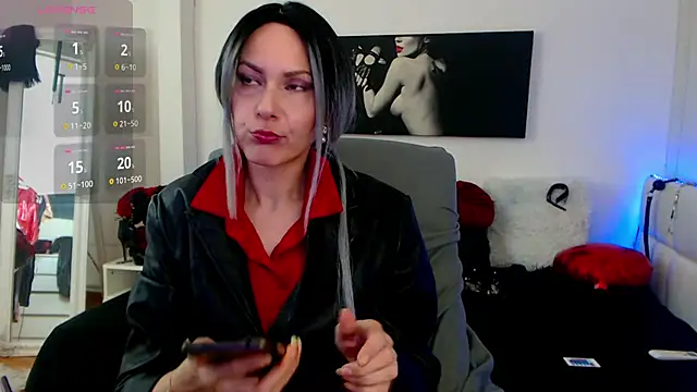 EvelynQueenn online show from March 2025 04:25:01 AM