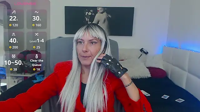 EvelynQueenn online show from October 2025 11:22:01 AM